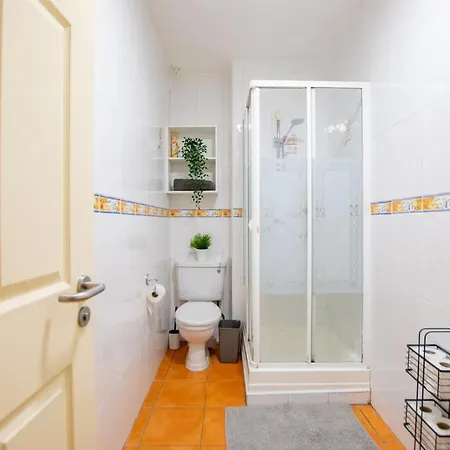 Сasa de vacaciones Spacious 5 Bedroom House